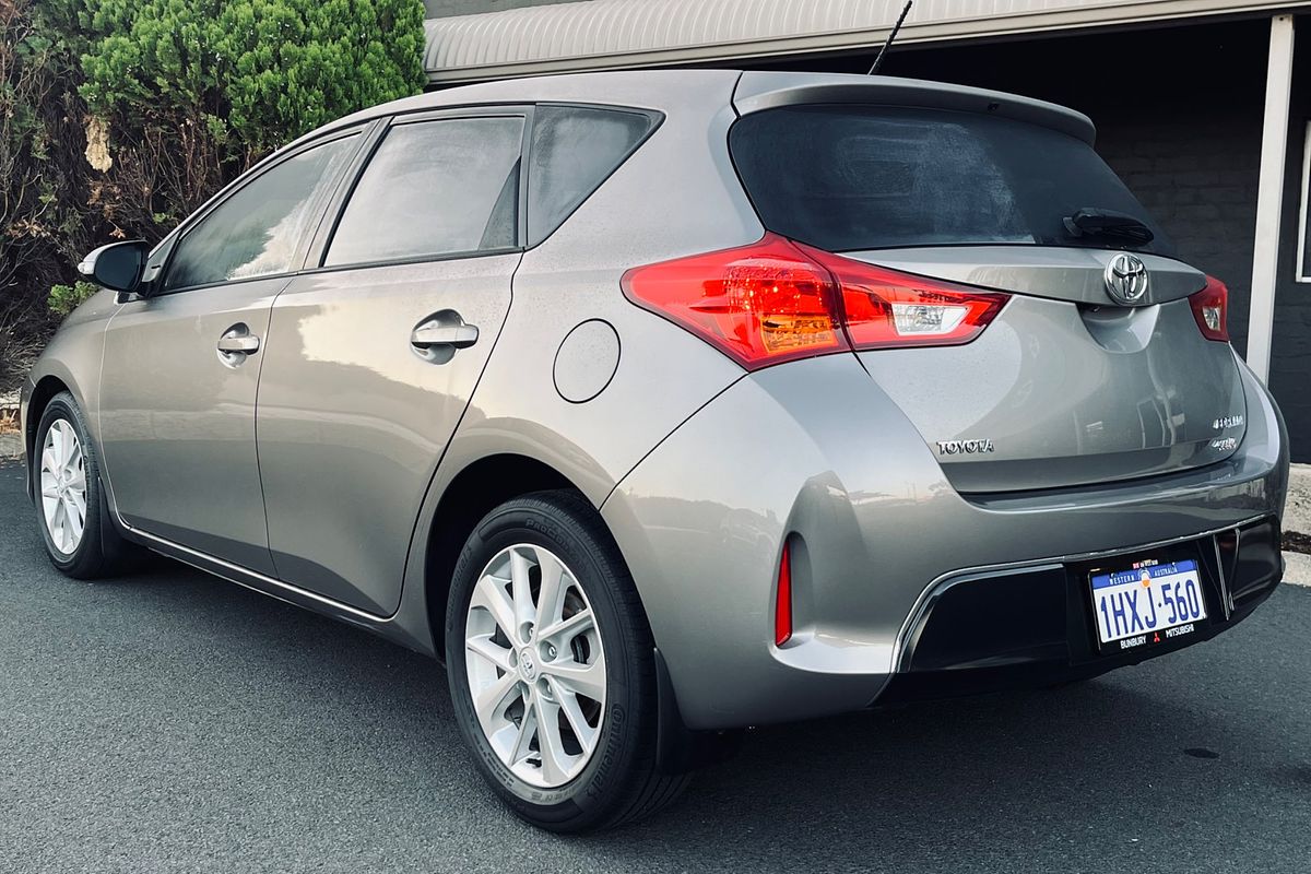 2014 Toyota Corolla Ascent Sport ZRE182R