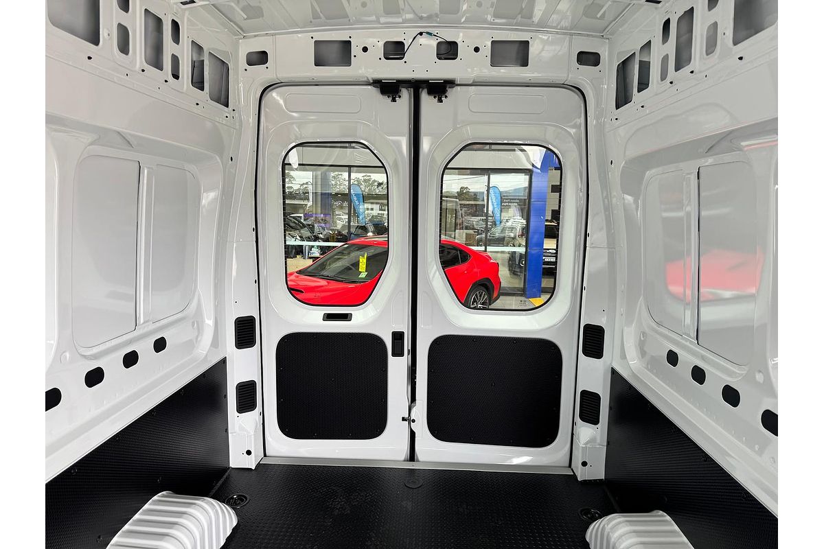 2024 LDV Deliver 9 LWB