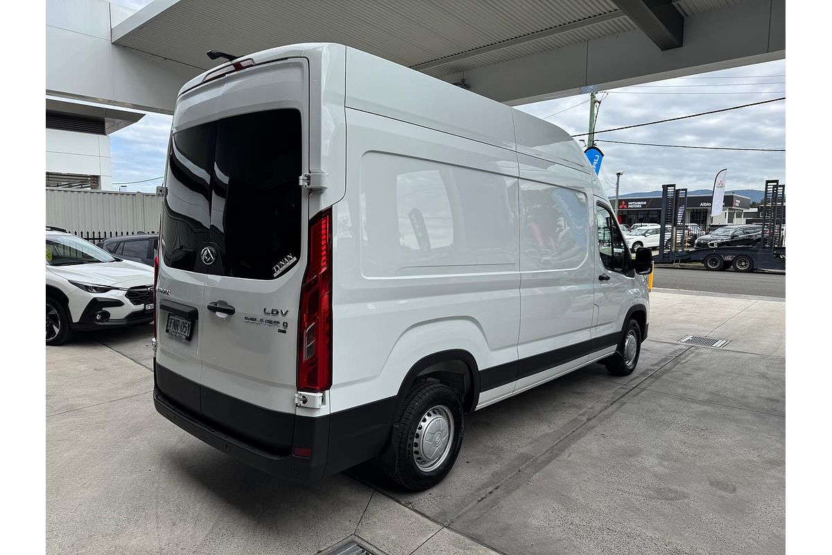 2024 LDV Deliver 9 LWB