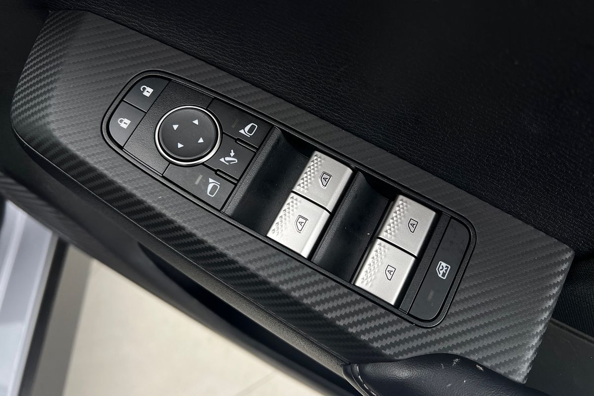 2022 Mitsubishi Outlander LS ZM