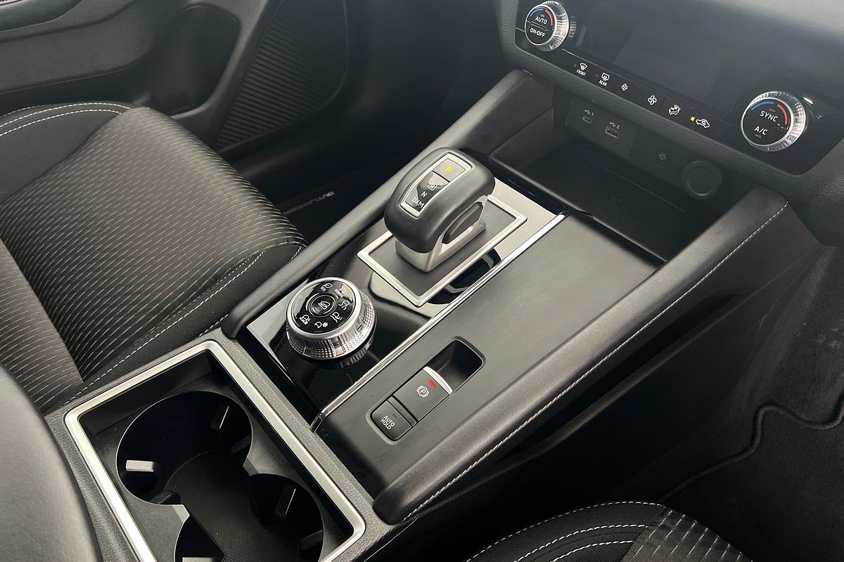 2022 Mitsubishi Outlander LS ZM