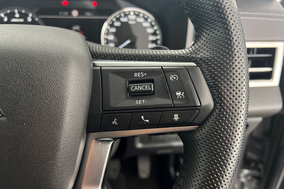 2022 Mitsubishi Outlander LS ZM