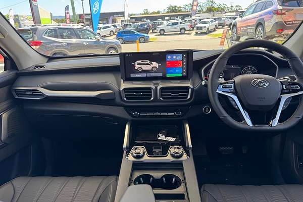 2025 LDV D90 Executive SV9A