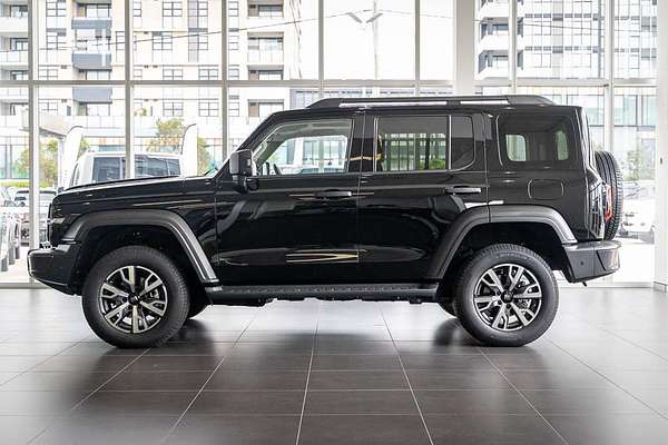 2025 GWM Tank 300 Ultra Hybrid P01