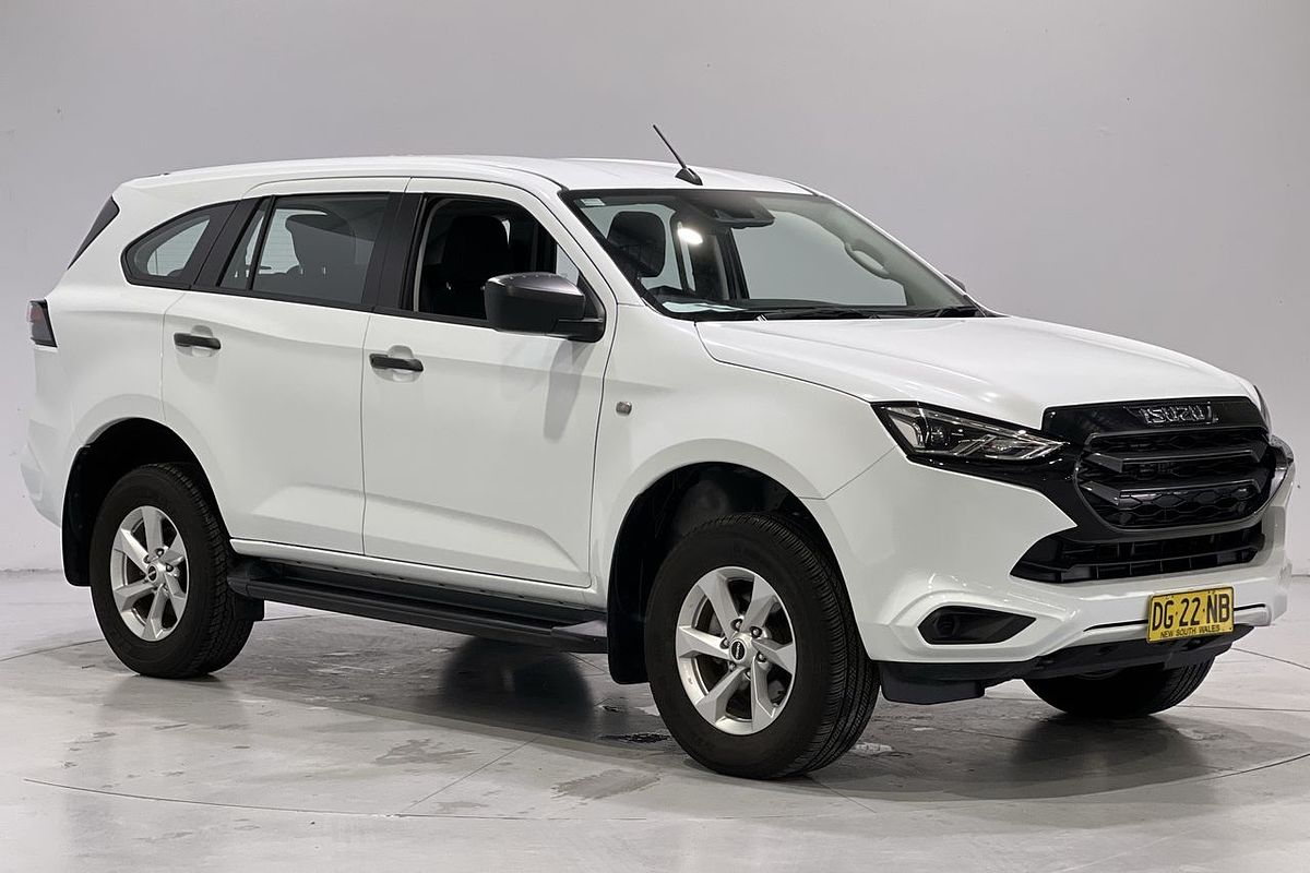 2023 Isuzu MU-X LS-M