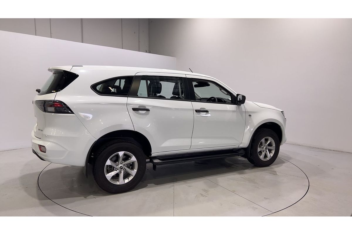 2023 Isuzu MU-X LS-M