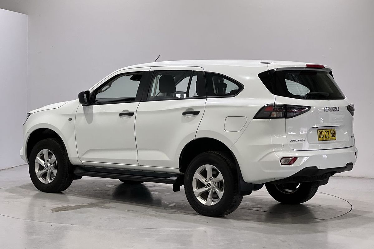 2023 Isuzu MU-X LS-M