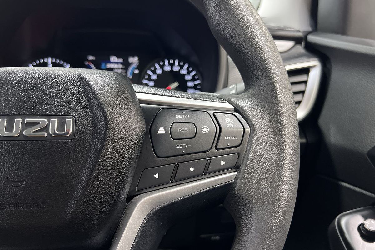 2023 Isuzu MU-X LS-M