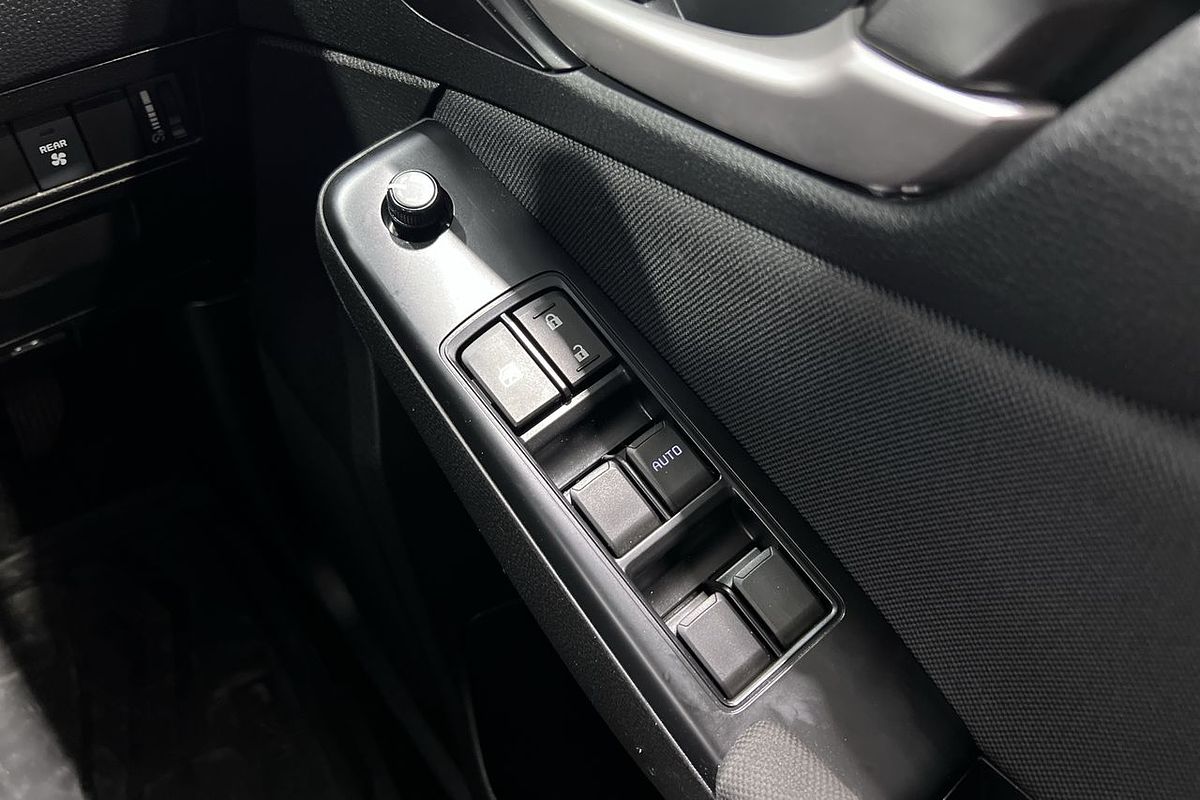 2023 Isuzu MU-X LS-M