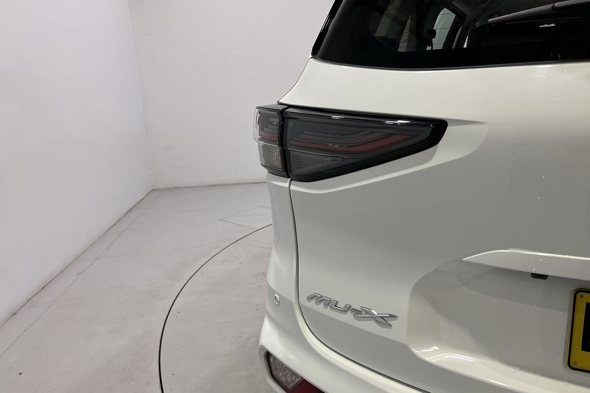 2023 Isuzu MU-X LS-M