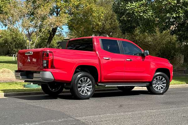 2024 Mitsubishi Triton GLS MV 4X4