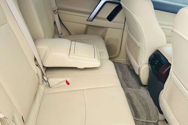 2015 Toyota Land Cruiser Prado 5D 4WD TX L PACKAGE