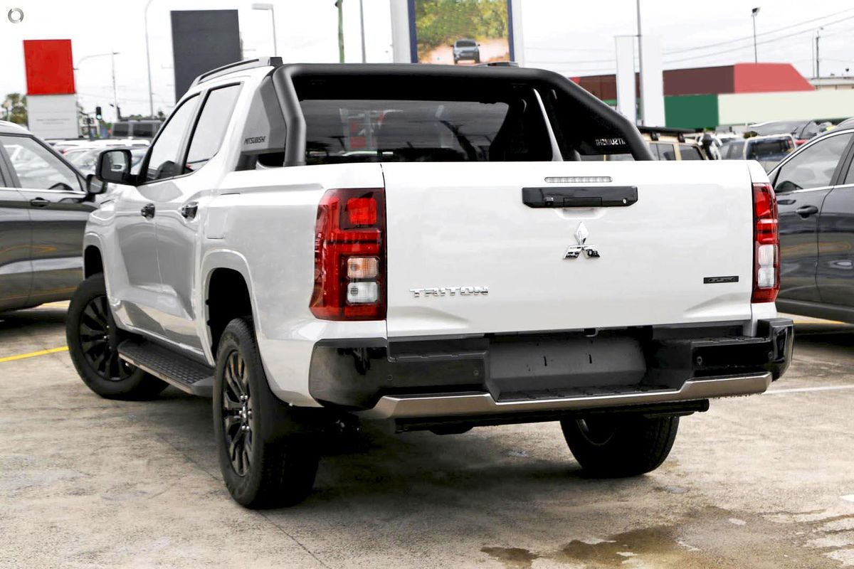 2024 Mitsubishi Triton GSR MV 4X4