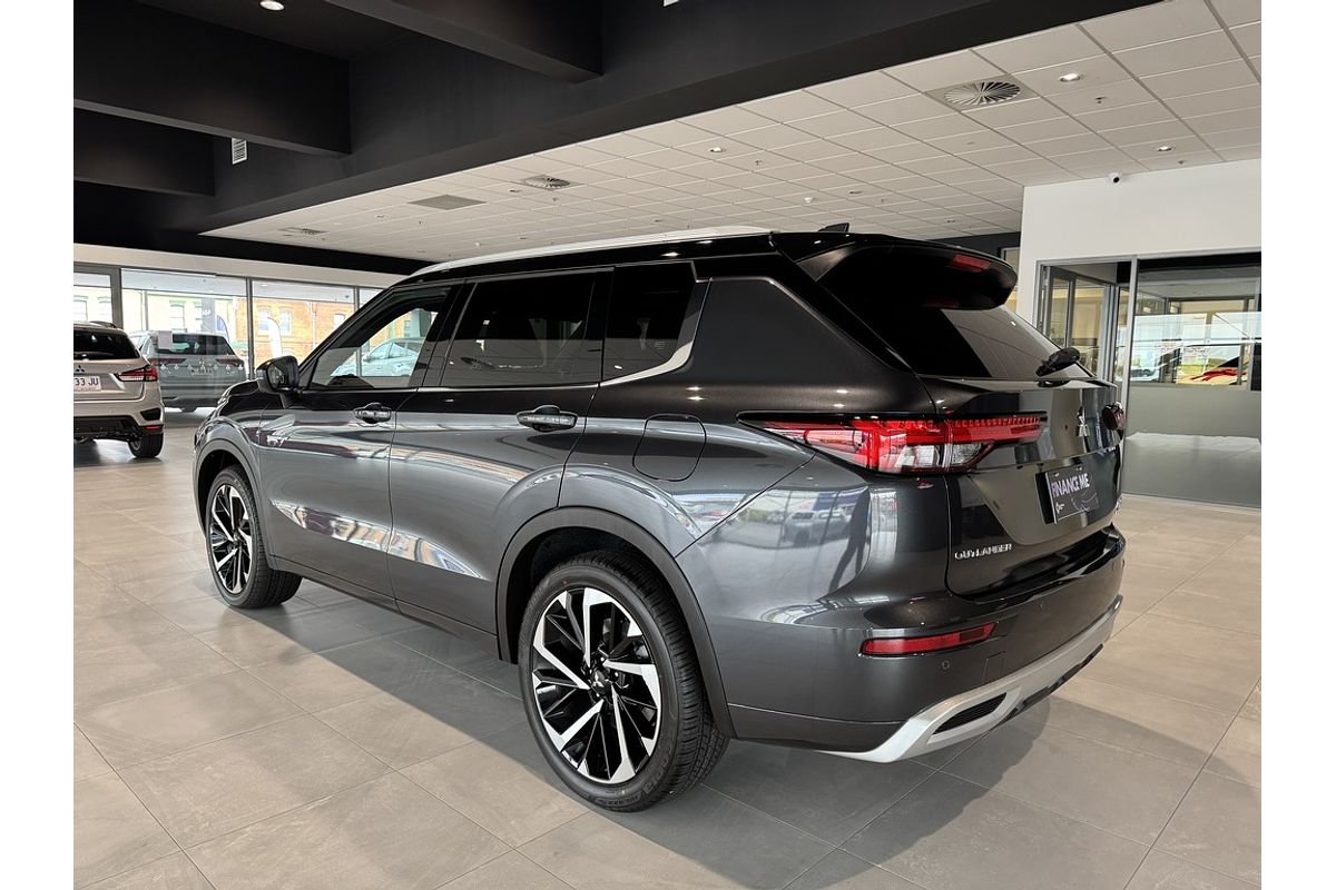 2025 Mitsubishi Outlander PHEV Exceed Tourer ZM