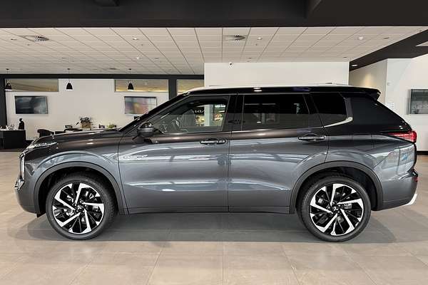 2025 Mitsubishi Outlander PHEV Exceed Tourer ZM