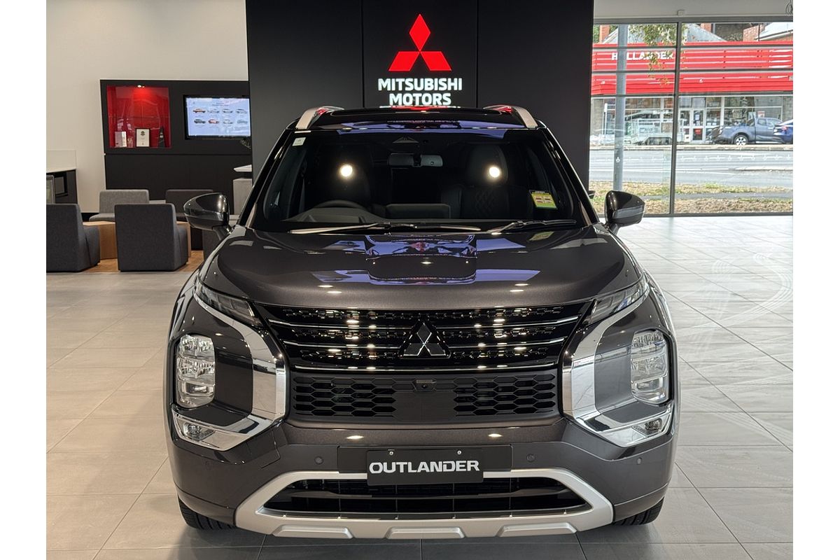 2025 Mitsubishi Outlander PHEV Exceed Tourer ZM