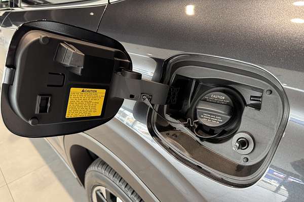 2025 Mitsubishi Outlander PHEV Exceed Tourer ZM