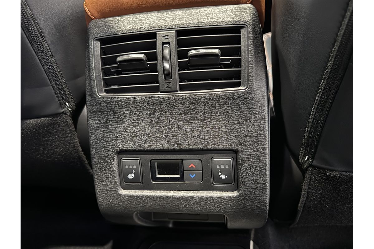 2025 Mitsubishi Outlander PHEV Exceed Tourer ZM