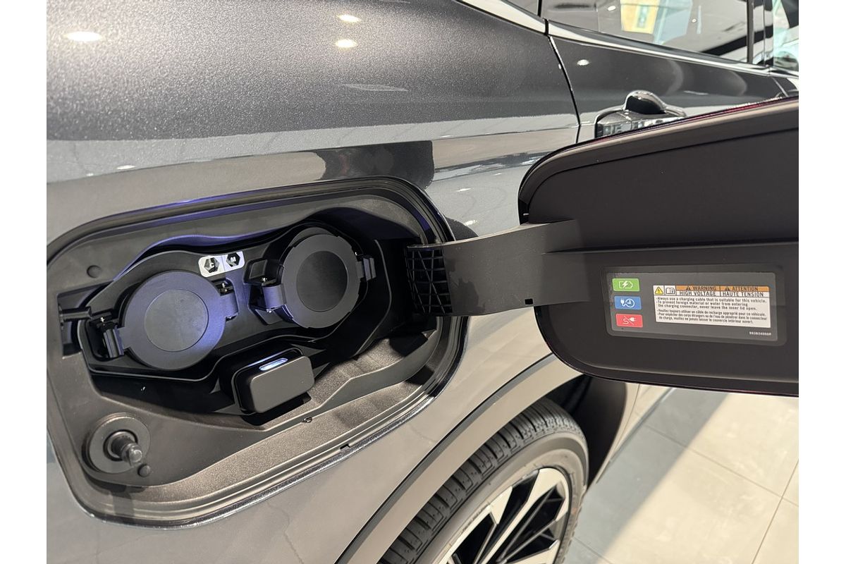 2025 Mitsubishi Outlander PHEV Exceed Tourer ZM