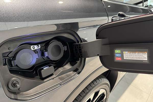 2025 Mitsubishi Outlander PHEV Exceed Tourer ZM