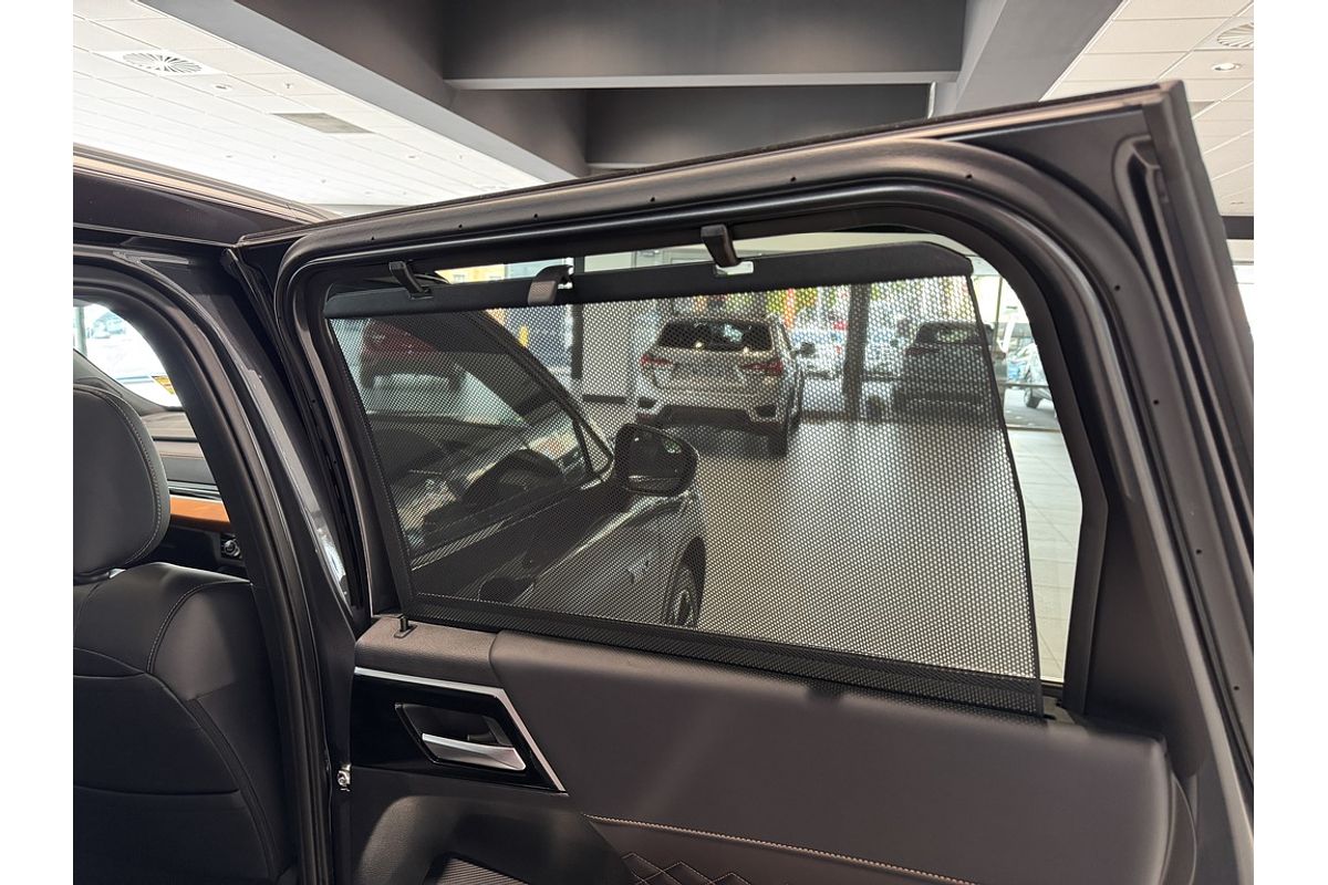 2025 Mitsubishi Outlander PHEV Exceed Tourer ZM