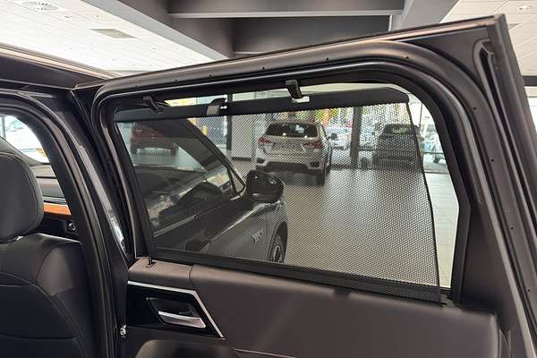 2025 Mitsubishi Outlander PHEV Exceed Tourer ZM