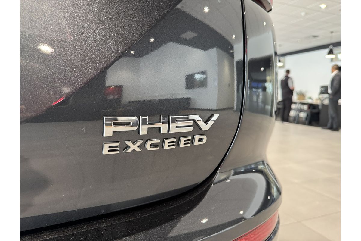 2025 Mitsubishi Outlander PHEV Exceed Tourer ZM