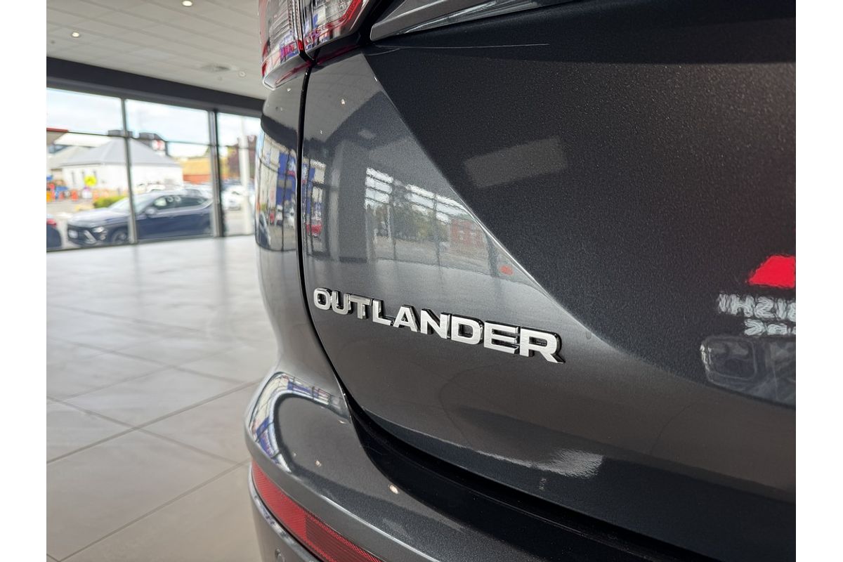 2025 Mitsubishi Outlander PHEV Exceed Tourer ZM