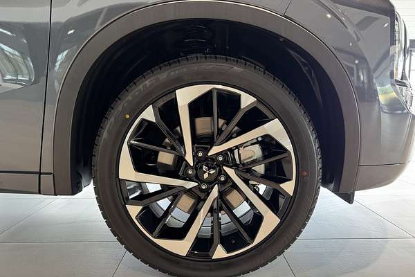 2025 Mitsubishi Outlander PHEV Exceed Tourer ZM