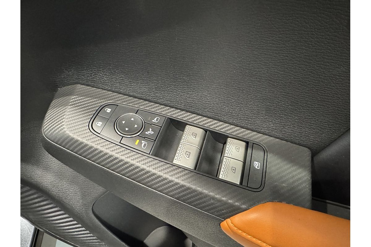 2025 Mitsubishi Outlander PHEV Exceed Tourer ZM