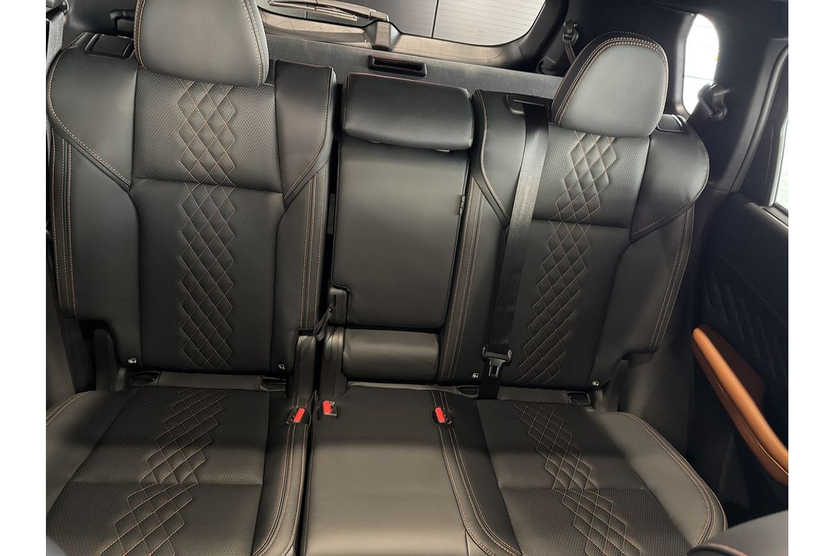2024 Mitsubishi ZM Outlander EXCEED TOURER 2.4L PHEV 7ST