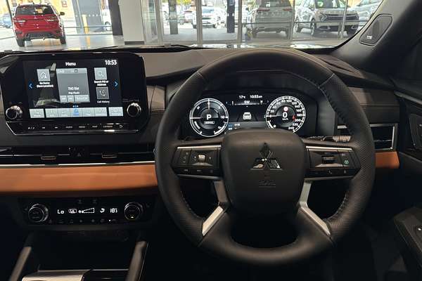 2025 Mitsubishi Outlander PHEV Exceed Tourer ZM