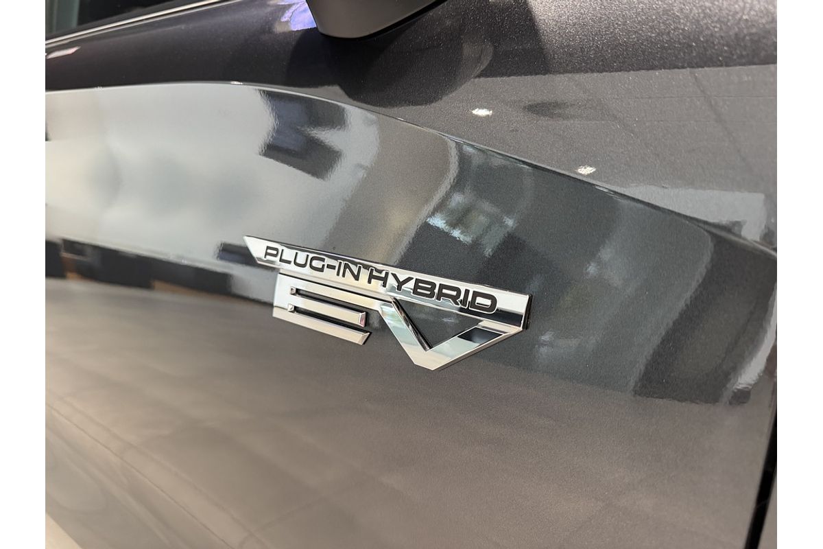 2025 Mitsubishi Outlander PHEV Exceed Tourer ZM