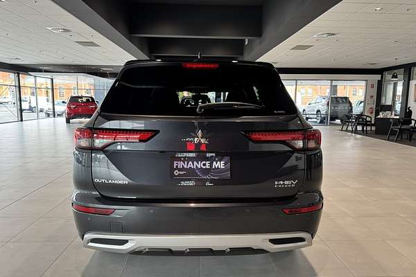 2025 Mitsubishi Outlander PHEV Exceed Tourer ZM