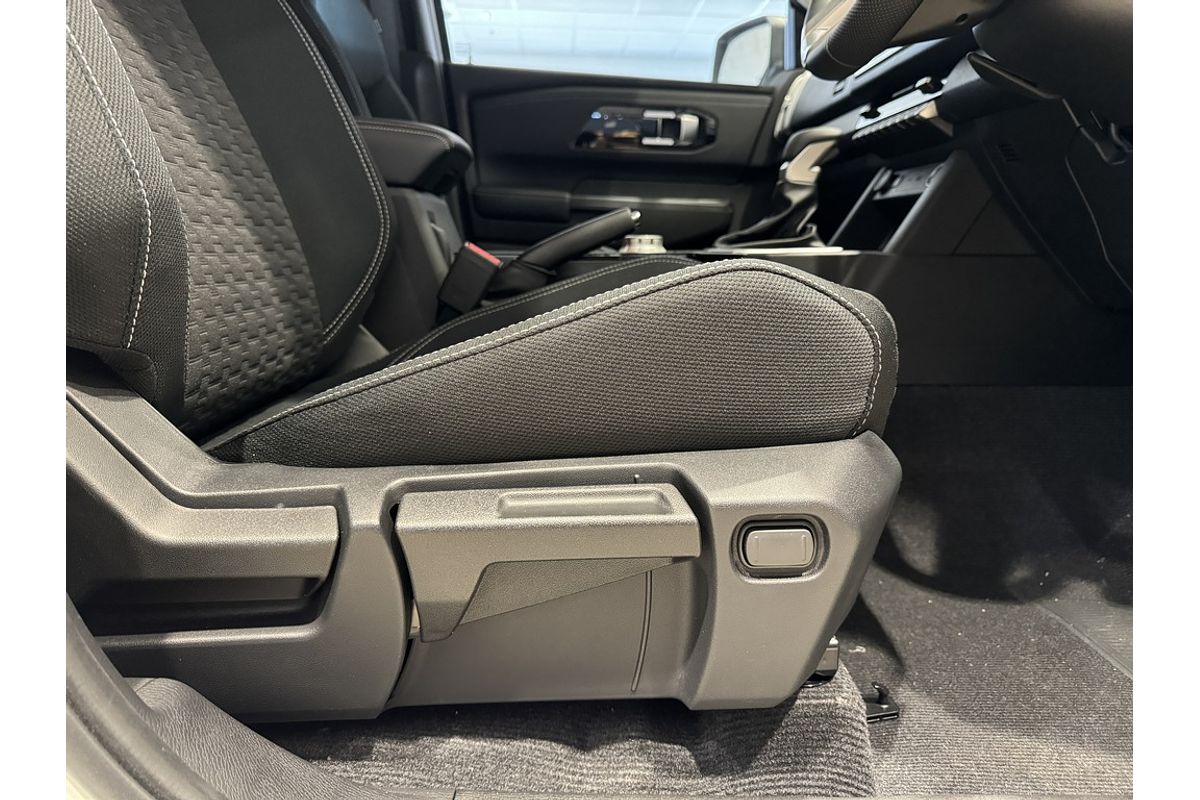 2024 Mitsubishi MV Triton GLS 2.4L D 6A/T 4X4 DC PU