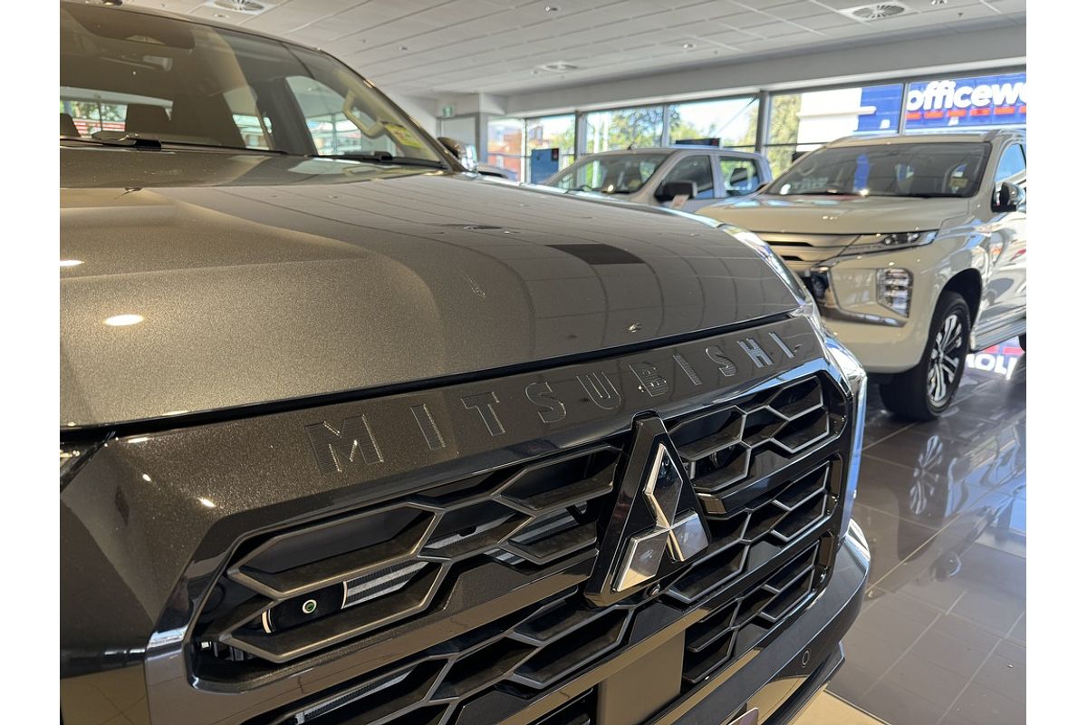 2024 Mitsubishi MV Triton GLS 2.4L D 6A/T 4X4 DC PU