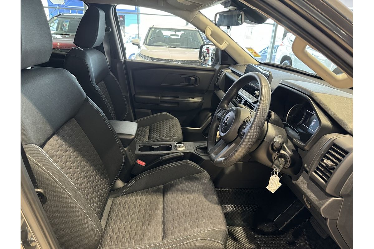 2024 Mitsubishi Triton GLX+ MV 4X4