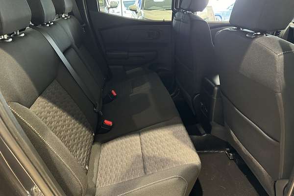 2024 Mitsubishi Triton GLX+ MV 4X4