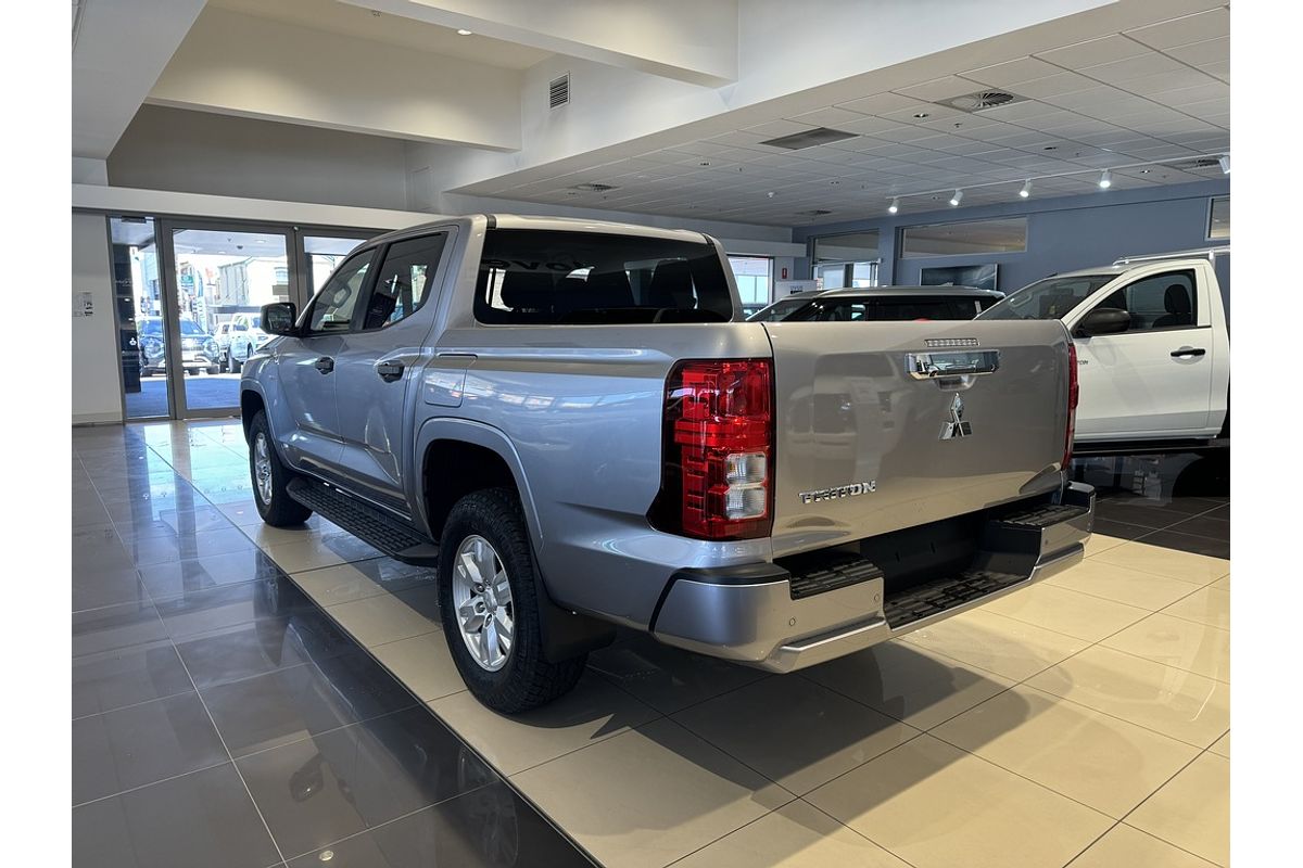 2024 Mitsubishi MV Triton GLX+ 2.4L D 6A/T 4X4 DC PU