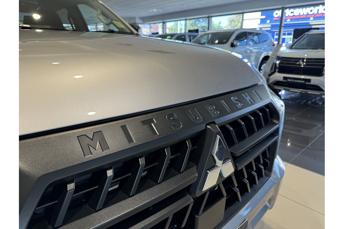 2024 Mitsubishi MV Triton GLX+ 2.4L D 6A/T 4X4 DC PU