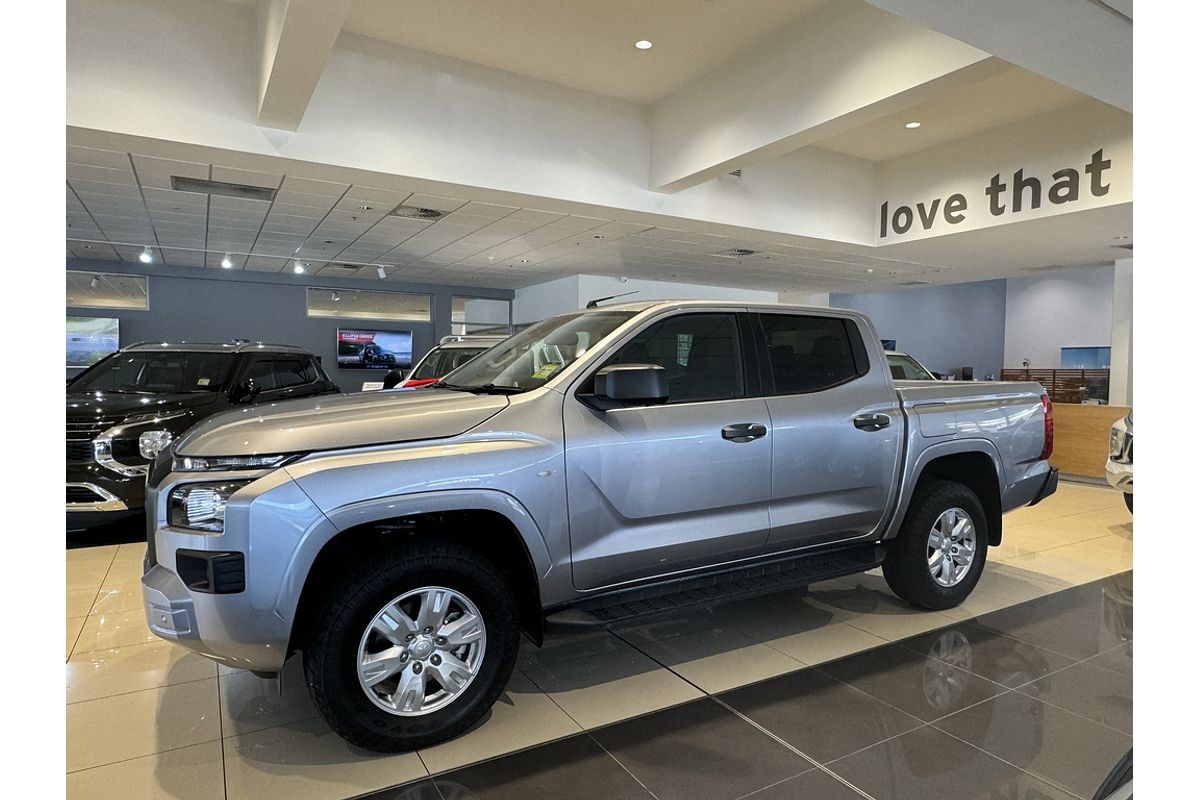 2024 Mitsubishi MV Triton GLX+ 2.4L D 6A/T 4X4 DC PU