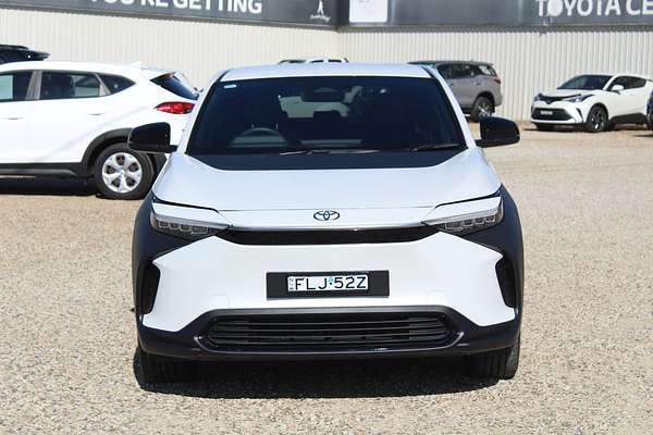 2024 Toyota bZ4X XEAM10R