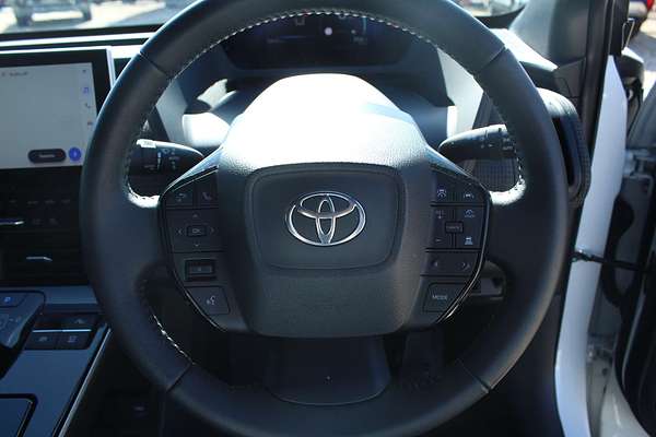 2024 Toyota bZ4X XEAM10R