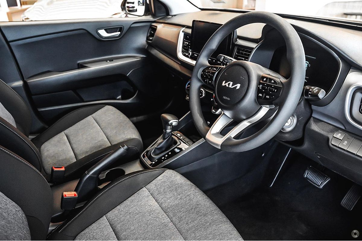 2025 Kia Stonic S YB