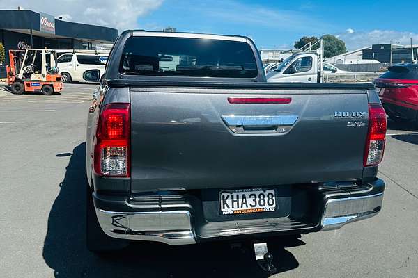 2017 Toyota Hilux SR5 TD DC 2.8D/6AT/U