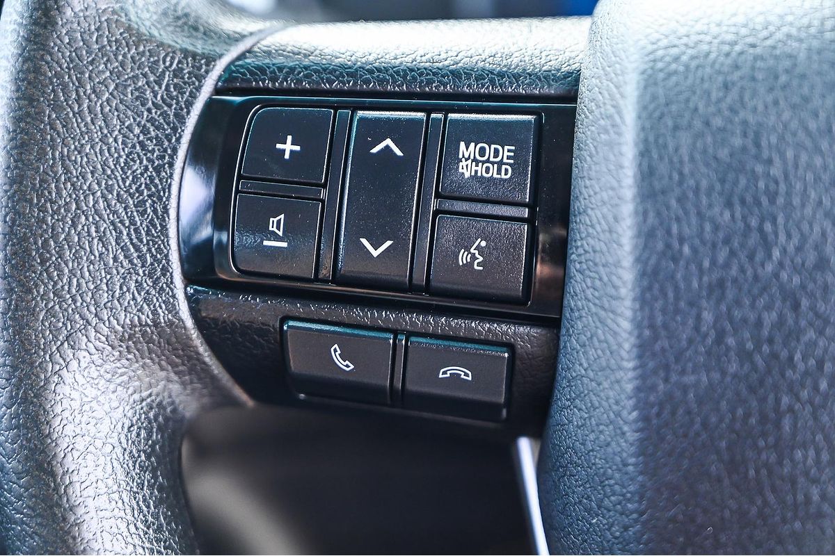 2020 Toyota Hilux SR GUN126R 4X4