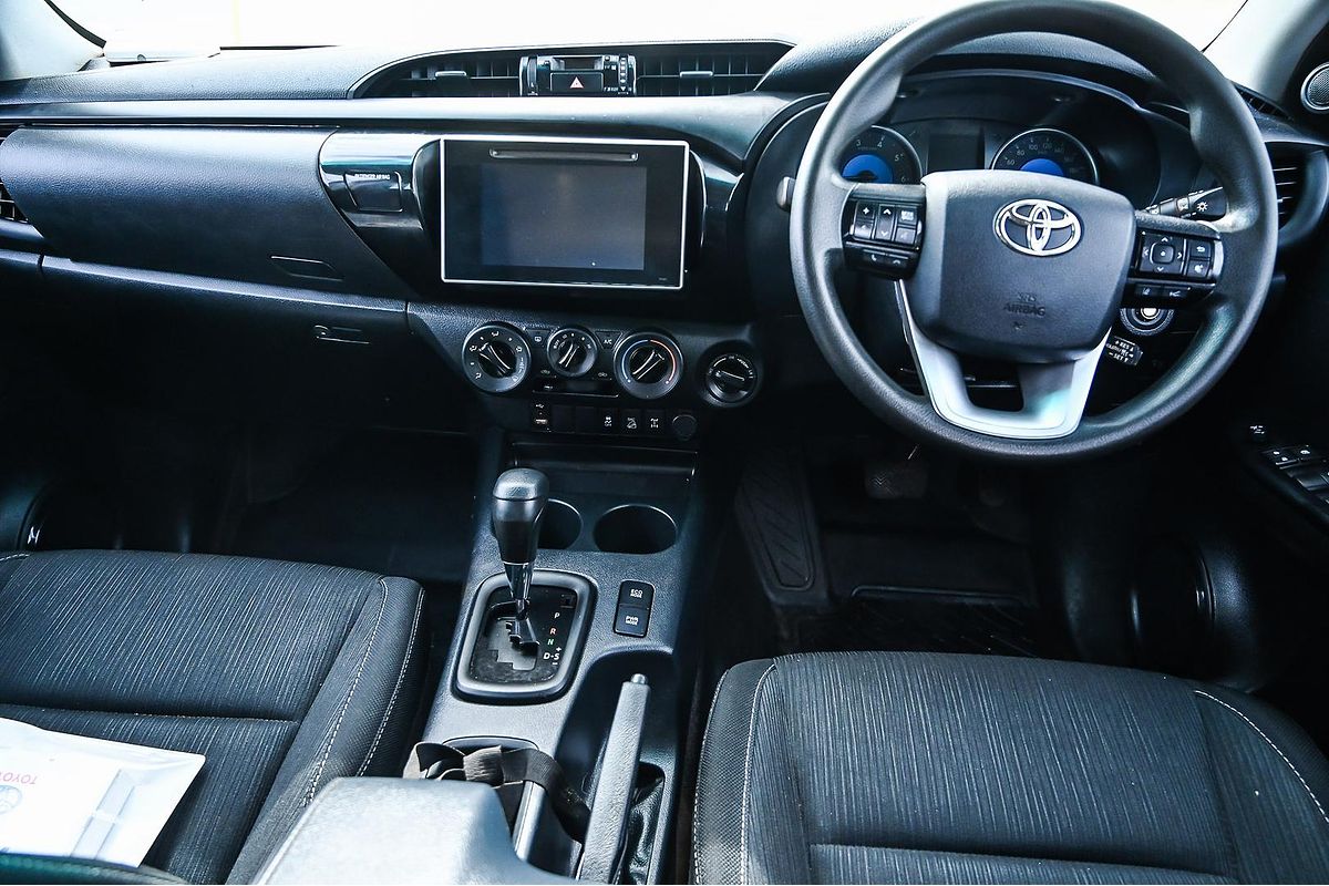 2020 Toyota Hilux SR GUN126R 4X4