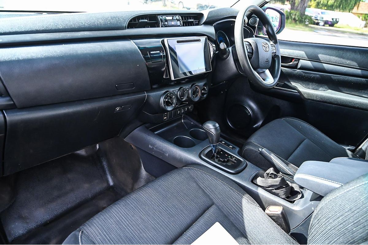 2020 Toyota Hilux SR GUN126R 4X4