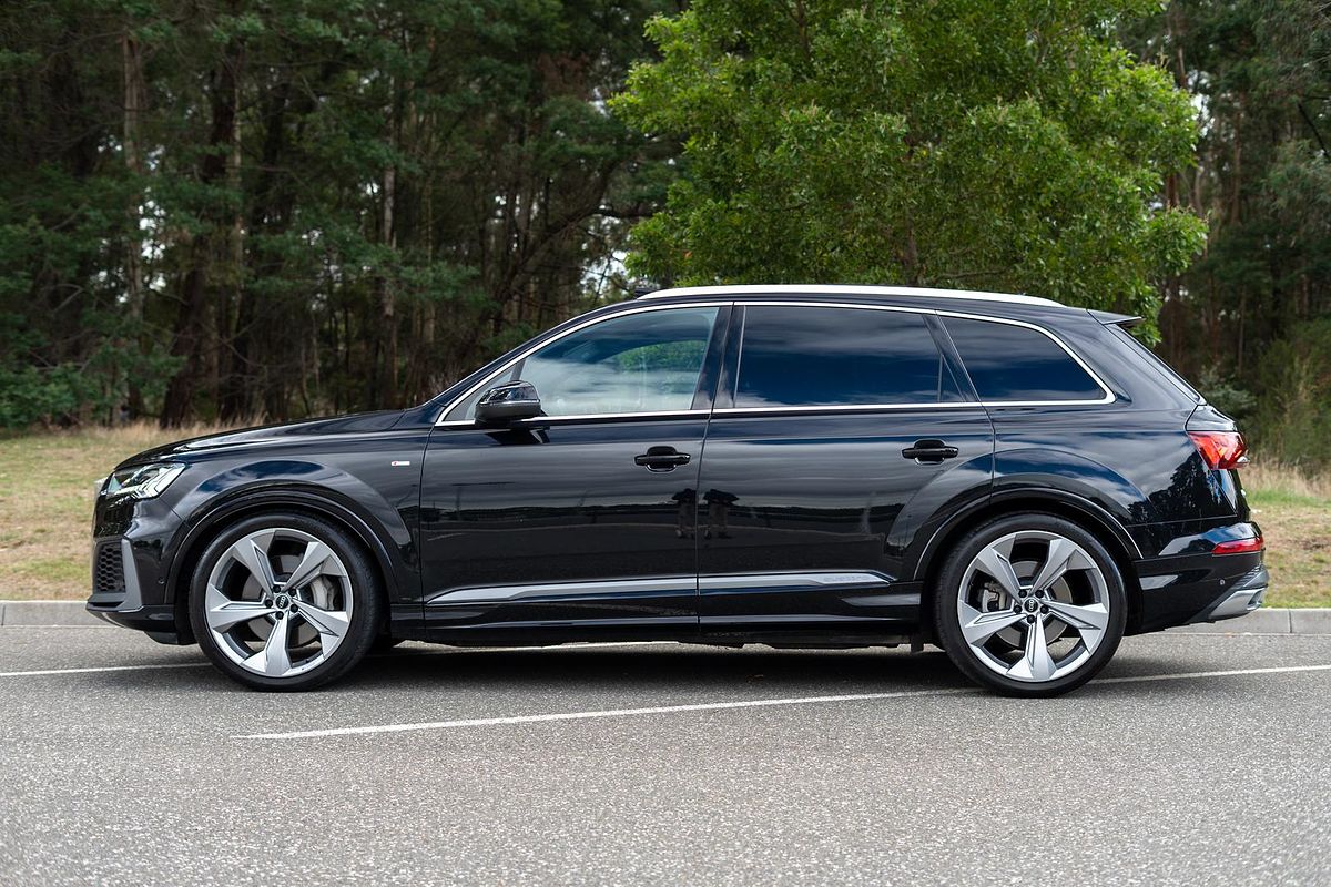 2021 Audi Q7 50 TDI S line 4M