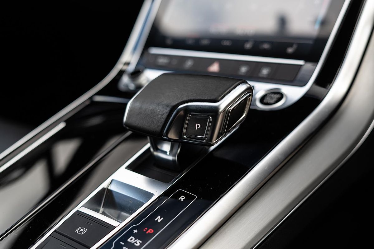 2021 Audi Q7 50 TDI S line 4M